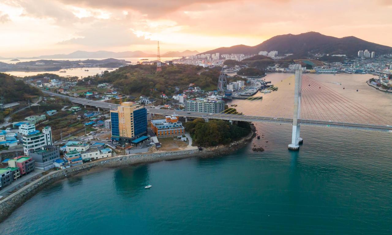 Yeosu Hotel Haven Bagian luar foto