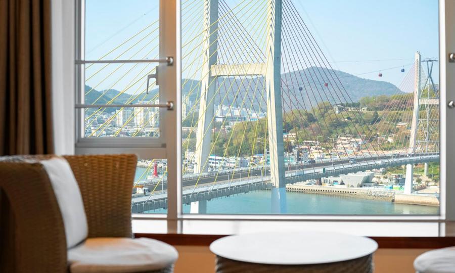 Yeosu Hotel Haven Bagian luar foto